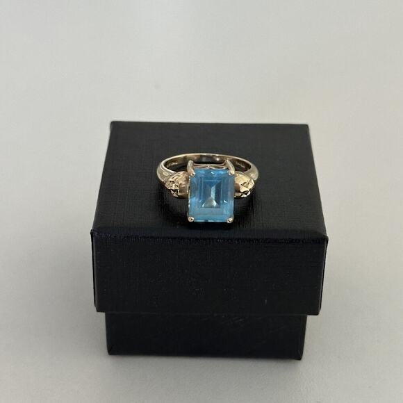 Cyde Duneier Designer 10K Yellow Gold Blue Topaz Emerald Cut Ring Size 6 - Picture 13 of 16